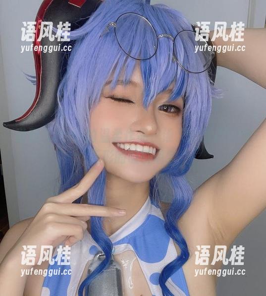 Azami 说到Azami的温柔作品,谁又能抵挡那份无形的吸引呢?