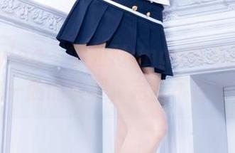 Beautyleg - 学姐Mango的私拍：哎呀，这一脸的认真，完全不在线啊！