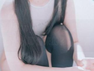 每次看到Jenny(정제니)这身礼服我都想说：“你是从哪借来的？”快来下载！