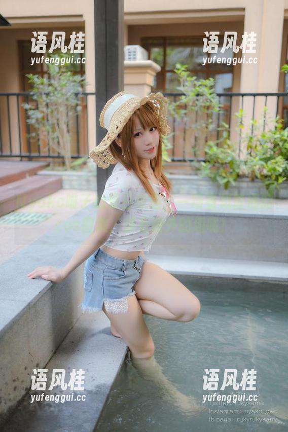 Nyako喵子 Nyako喵子的夏日奇遇:一场看似普通的cos图集,却有意外的趣味!