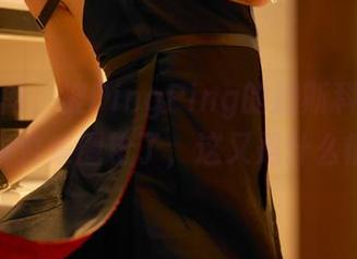叹息之间，被PingPing的加斯科涅比基尼写真合集圈粉了，这又是什么情况？