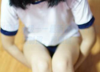 ROSI再度升级——最新作品集中的嫩学妹制服，辣眼睛。