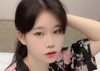 谁能拒绝，Sira(시라)与皮衣的高清搭配？