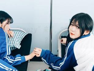 美图里的大大阪，“Loozy”来了，Sonson(손손)透出了什么？