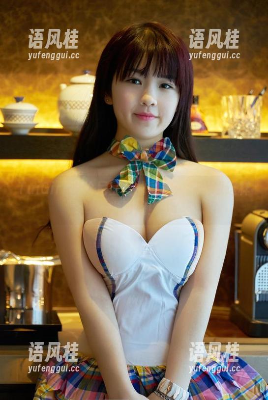 TuiGirl-哈尼宝宝 TuiGirl - 哈尼宝宝的私拍:我也想这样当厨娘!