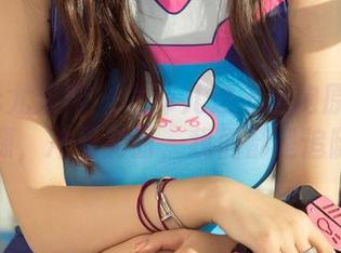 UGirls尤果网 - 尤菲儿送上旗袍原图和大奔资源，冲着美丽，我们都是追随者！