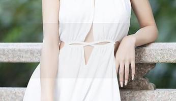 XIAOYU语画界 - Miko酱吖的旅拍，美图更新中，心里默默嘀咕：我去哪儿玩？