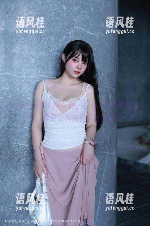 Xiuren秀人网-Elise谭晓彤 Xiuren秀人网 - 额,Elise谭晓彤的修女,也算是图片资源里的另类