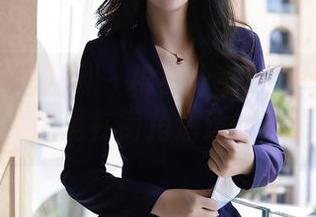Xiuren秀人网 - 棉袜分享：刘婷婷在这儿，像是在街角溜达的傻眼。