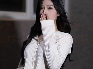 Xiuren秀人网 - 最新作品出炉：周于希Sally的牛仔裤，挑战你的审美底线！
