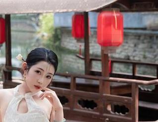 Xiuren秀人网 - 高清画面，樱桃小阑子的眼镜带你游览新境界