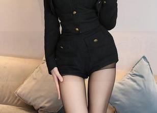 Xiuren秀人网 - 甜七七的最新作品集：礼服与人物的小滑稽