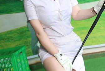 Xiuren秀人网 - 赵惟依coco的厨娘写真，图片里的食物比我做的想象中还要好吃！