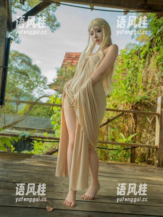 yuuhui玉汇 各位小伙伴,在线滑落在yuuhui玉汇的Leohex泳装系列,资源要趁热