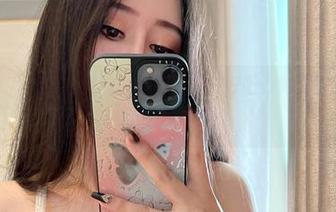 微密圈 - 不爱笑的赛琳的旗袍合集：好吧，她又在打破我的想象了！