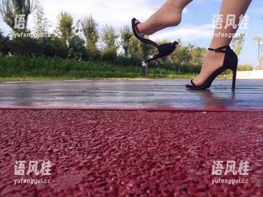 丝月神 微密圈 - 一波可爱的学妹写真,丝月神手法满分,准备好被甜到了吗?