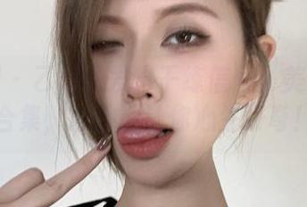 微密圈 - 乙醇子发出干练信号：美图镂空合集，意外地让你心生好奇！