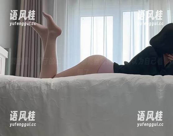 保守的二舅妈 微密圈 - 保守的二舅妈的油亮丝写真,恁别以为自己看懂了。