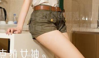 克拉女神 - 钟淇疯狂校园精选：从操场到图书馆，青春的每一个角落都被她记录下来了！