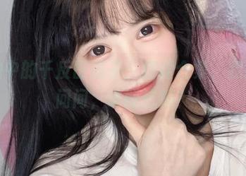 私拍中的千反田鹿子：红裙合集，我就想问问，谁能抗拒？