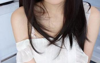 福利又来了，发条少女yoki的泳池水花四溅