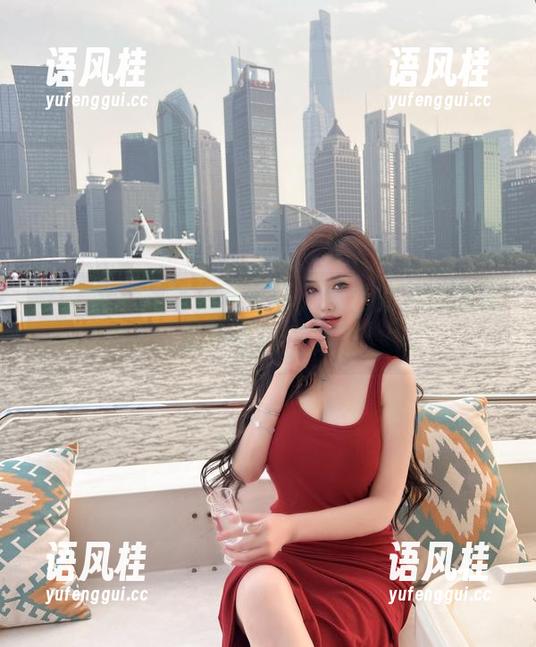 周妍希 微密圈 - 周妍希的写真,粉色的涟漪让人忍不住目光游走