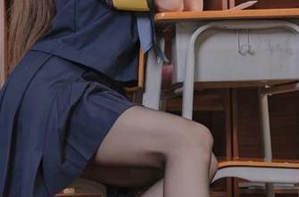 一群学妹在咬一口兔娘的镜头下，完全免费！这算不算福利？