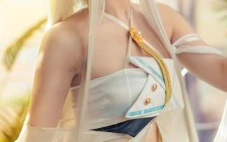 免费图片捕获：如月灰在碧蓝航线的尾张姿态，谁还在等？