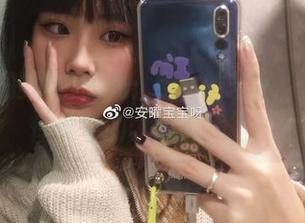 安曜曜的黑白时光：cos的艺术，原图是传说中的‘切割线’！