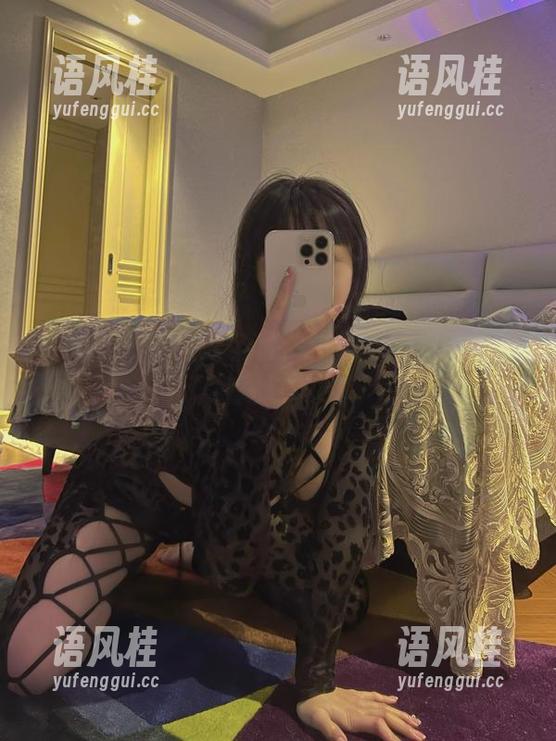 宋昱欣 微密圈 - 宋昱欣全套:这只黑蝴蝶有没有被锁住啊?