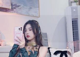 在线见到小小奶瓶儿，丝带女友随时待命，快来获取资源