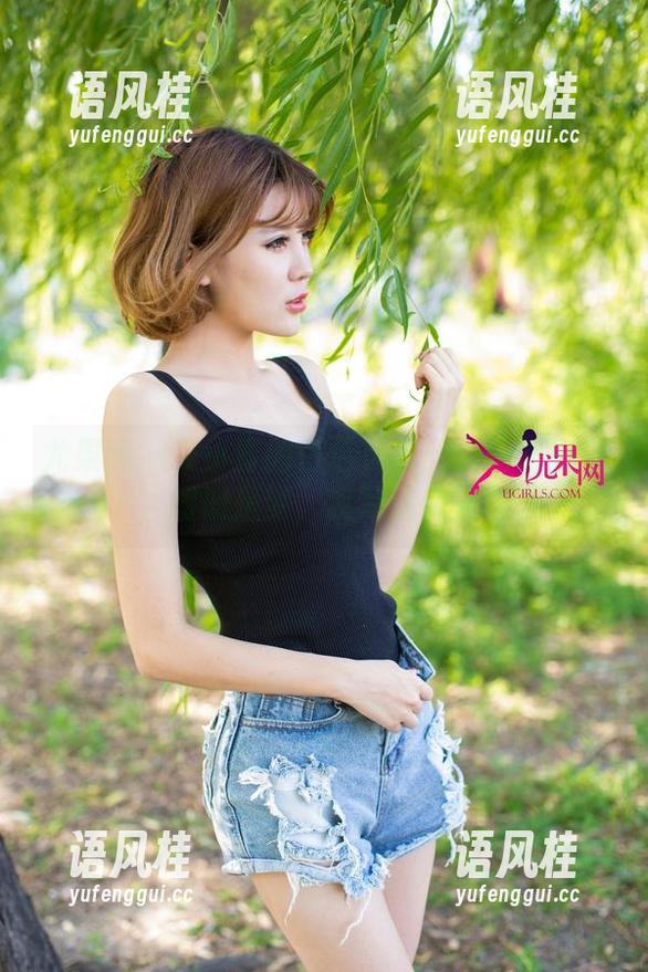 尤果网-艾小青 尤果网 - 艾小青的白色灵魂:原图是泡泡,图册是梦,我写诗你来听