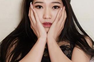 尤物馆 - 兔子Nina的制服秀：最新美图，停不下来的吸睛效果。
