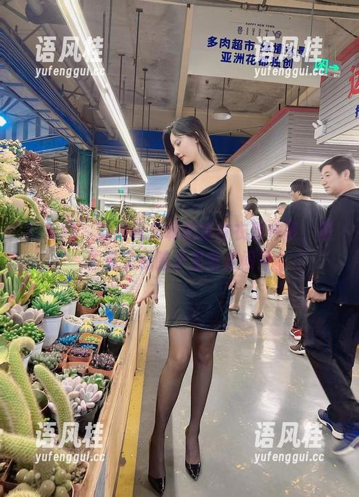 微密圈 - 就是阿朱啊的连体衣那件事，原图看完我脑子里全是问号
