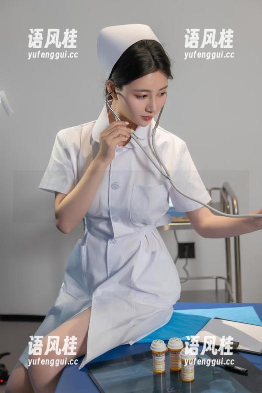 年年Nnian 年年Nnian黑白分享,在这一片双色之间,竟让我无意中捉到些许情感。