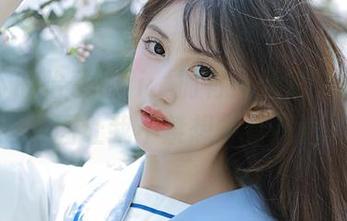 制服下的怡子yiii，拥有无圣光的洒脱，这套图让我不禁想多看几遍。