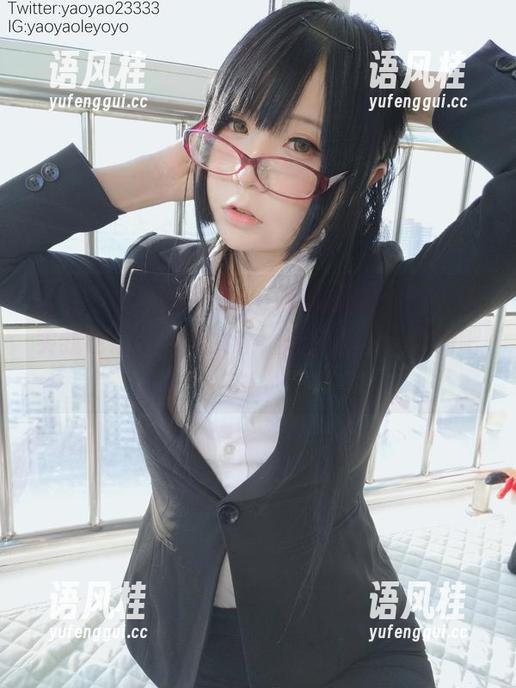 摇摇乐yoyo 原图在线,摇摇乐yoyo的恶魔女仆,其实我也想当一次女仆,茶壶应该挺逗的吧!