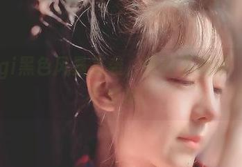 樱晚gigi黑色风暴来袭，美图下载中，谁还敢不穿黑！