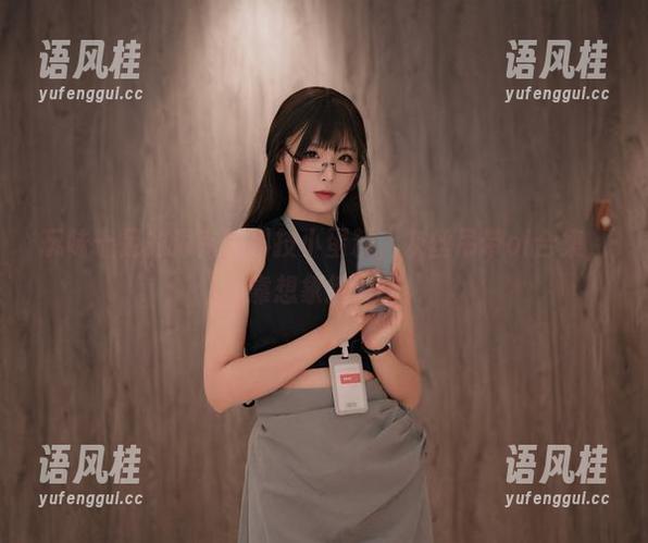 海克斯科技小蛋糕 玩味十足的海克斯科技小蛋糕,灰丝吊带ol合集,全靠想象接力哦!