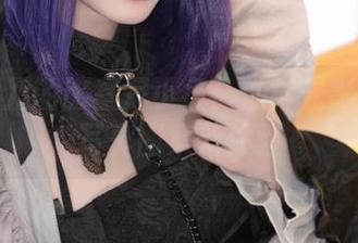清水由乃的比基尼小径：油与光影交织的写真图集新体验