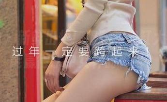 爱尤物 - 新鲜出炉！穆菲菲浴缸大赛，谁能赢得水中女神的称号？