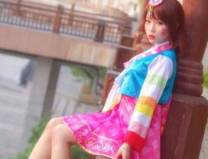 原图与套图之间，那种暧昧的距离——白易子教主驾驭“幽丽”轻松自如。
