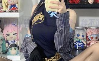白栎Shirly旅拍合集，透着一种不说的暧昧感。