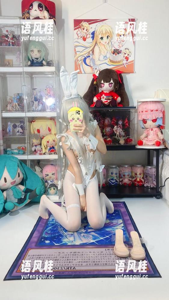 白栎Shirly 白栎Shirly昭告天下:她的恶毒白兔写真图包,有够疯狂的!