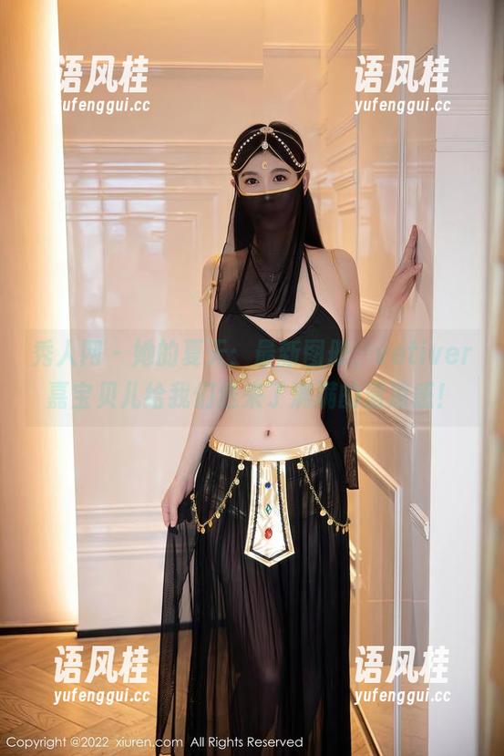 秀人网 - 她的夏天：最新图册，vetiver嘉宝贝儿给我们送来了满满的清凉感！