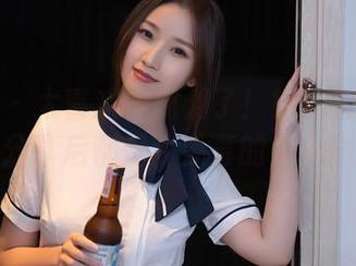 秀人网 - 太喜欢子纯儿了！她的女仆作品，分享后都是我羡慕的小心思。