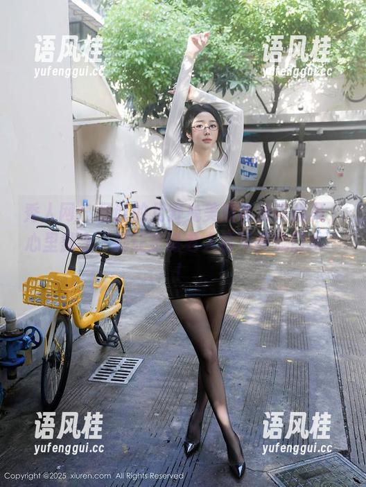 秀人网-月野兔美妞 秀人网 - 圣诞的月野兔美妞高清作品集,心里默念‘别让圣诞老人看见我流口水’!