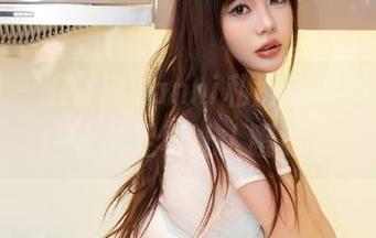 秀人网 - 王馨瑶Yanni私房秀里的美图，这些美足真让人瞪眼。