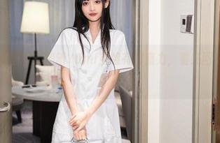 秀人网 - 原图中的美昕Yumi空姐有种魔力，看来回忆我已被征服！