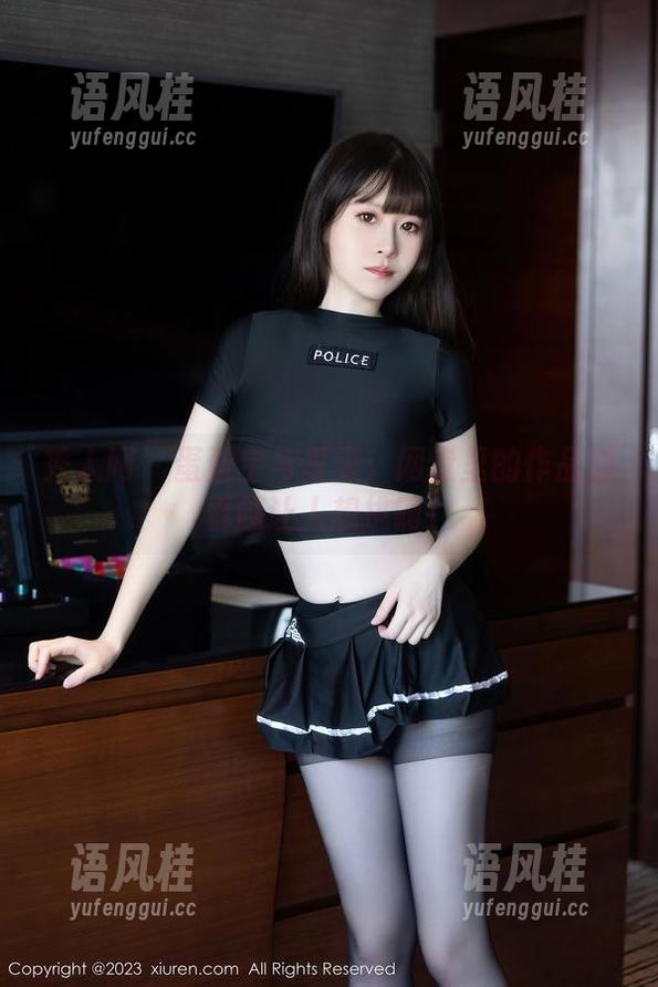秀人网-蛋蛋宝 秀人网 - 蛋蛋宝与夏天:网盘里的作品越看越让人想挑啊!